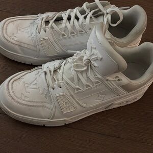 White Men's Louis Vuitton Sneakers